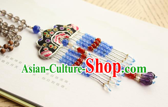 China Handmade Embroidered Necklet Traditional Cheongsam Blue Beads Tassel Necklace Accessories China Handmade Embroidered Necklet Traditional Cheongsam Blue Beads Tassel Necklace Accessories