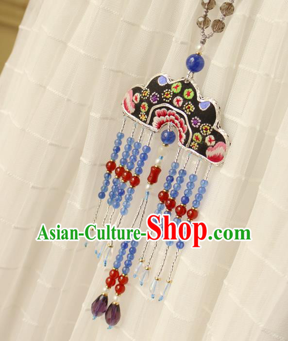 China Handmade Embroidered Necklet Traditional Cheongsam Blue Beads Tassel Necklace Accessories China Handmade Embroidered Necklet Traditional Cheongsam Blue Beads Tassel Necklace Accessories