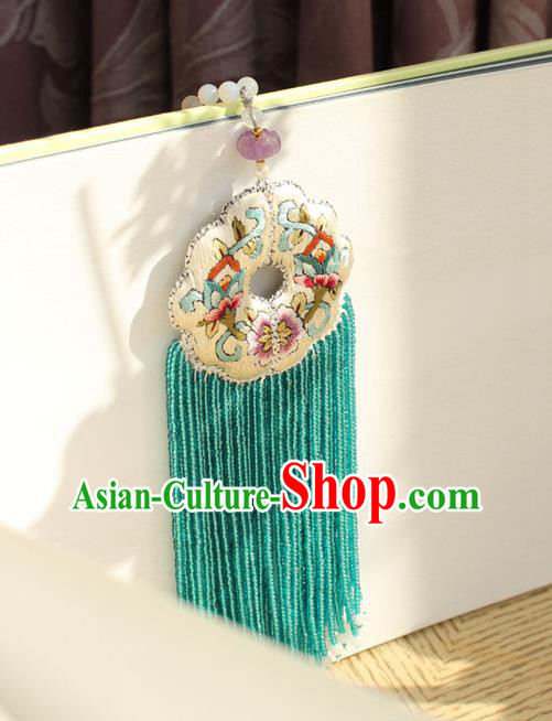 China Handmade Green Beads Tassel Necklet Accessories Traditional Cheongsam Embroidered Sachet Necklace China Handmade Green Beads Tassel Necklet Accessories Traditional Cheongsam Embroidered Sachet Necklace