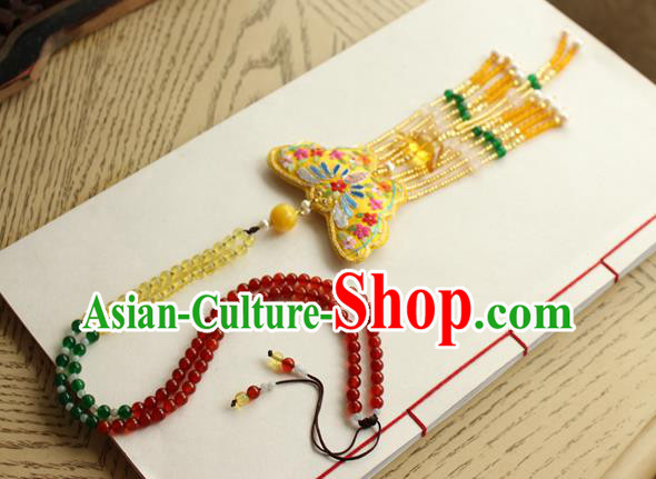 China Handmade Embroidered Yellow Butterfly Sachet Necklet Accessories Traditional Cheongsam Beads Tassel Necklace China Handmade Embroidered Yellow Butterfly Sachet Necklet Accessories Traditional Cheongsam Beads Tassel Necklace