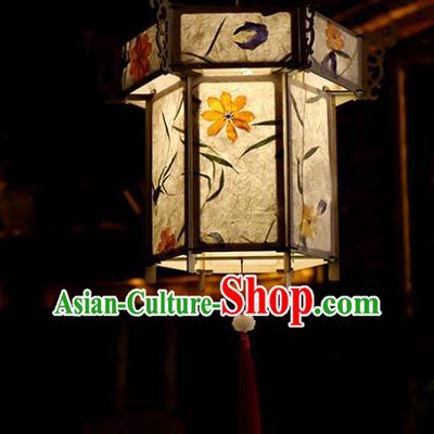 China Handmade New Year Decoration Traditional Parchment Hanging Lamp Spring Festival Hexagon Palace Lantern