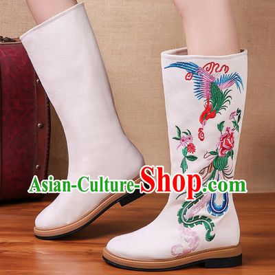 China Traditional Embroidered Phoenix Peony Shoes National Winter White Cloth Boots
