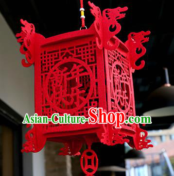 China Handmade Dragon Head Hanging Lamp Decoration New Year Red Lantern China Handmade Dragon Head Hanging Lamp Decoration New Year Red Lantern