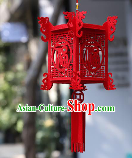 China Handmade Dragon Head Hanging Lamp Decoration New Year Red Lantern China Handmade Dragon Head Hanging Lamp Decoration New Year Red Lantern