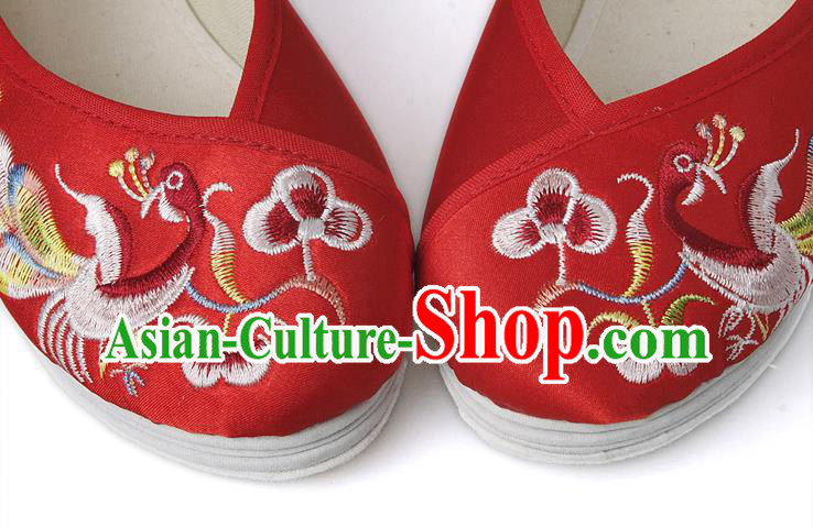 China Traditional Embroidered Phoenix Red Shoes National Wedding Bride Boots China Traditional Embroidered Phoenix Red Shoes National Wedding Bride Boots