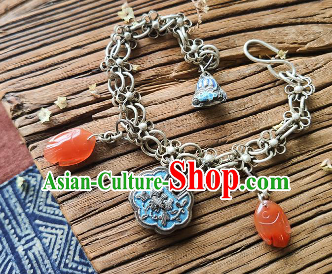 China Handmade Blueing Silver Lock Wristlet Accessories National Woman Tassel Bracelet China Handmade Blueing Silver Lock Wristlet Accessories National Woman Tassel Bracelet