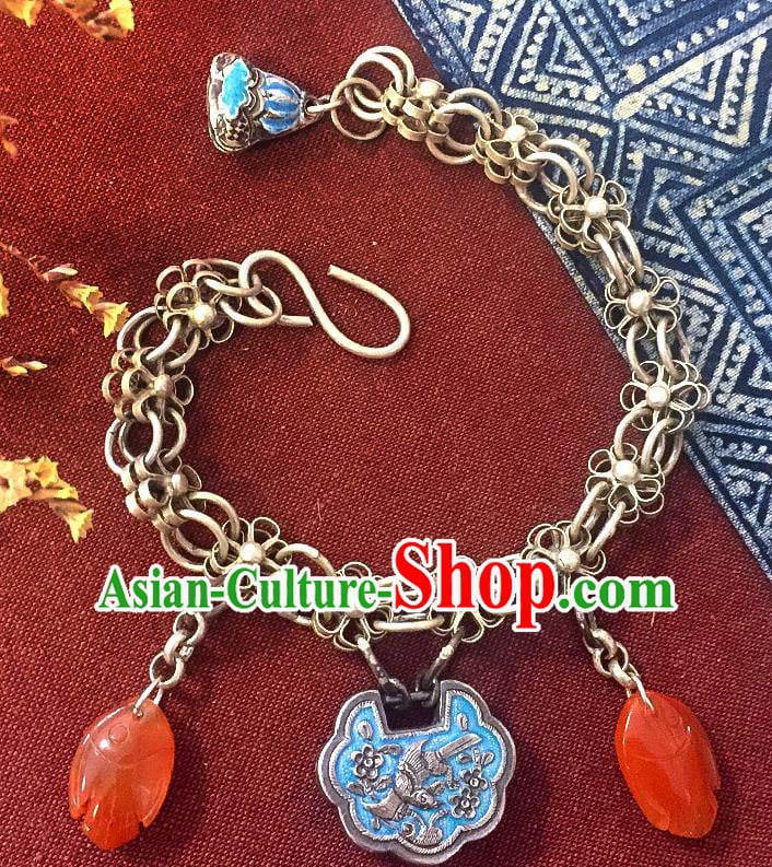 China Handmade Blueing Silver Lock Wristlet Accessories National Woman Tassel Bracelet China Handmade Blueing Silver Lock Wristlet Accessories National Woman Tassel Bracelet