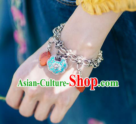 China Handmade Blueing Silver Lock Wristlet Accessories National Woman Tassel Bracelet China Handmade Blueing Silver Lock Wristlet Accessories National Woman Tassel Bracelet