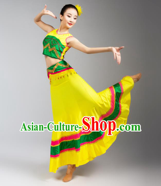 China Yunnan Ethnic Peacock Dance Yellow Dress Outfits Traditional Dai Nationality Woman Clothing China Yunnan Ethnic Peacock Dance Yellow Dress Outfits Traditional Dai Nationality Woman Clothing