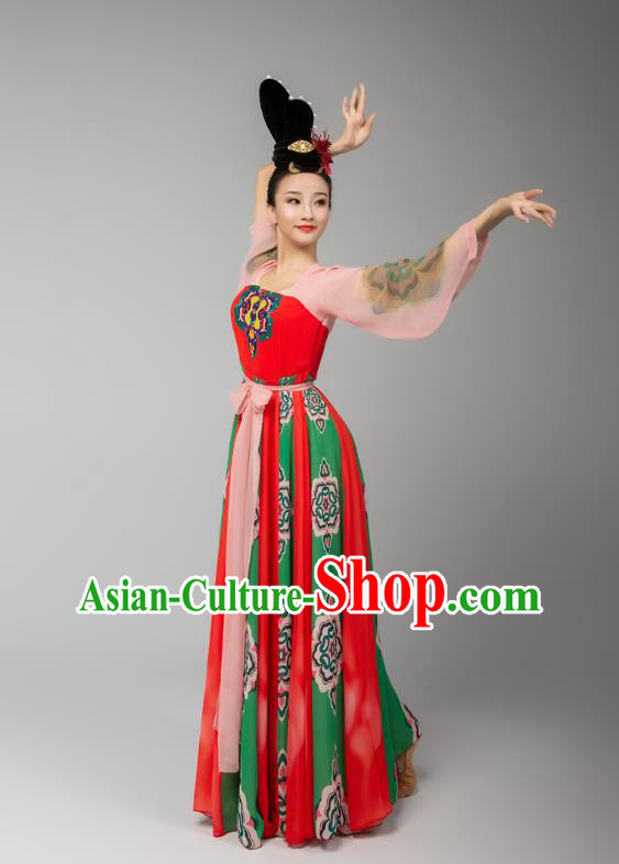 Chinese Court Dance Hanfu Dress Traditional Classical Dance Performance Costumes and Headdress Chinese Court Dance Hanfu Dress Traditional Classical Dance Performance Costumes and Headdress