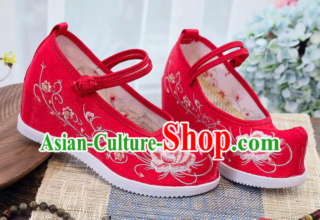 China National Red Cloth Shoes Traditional Wedding Bride Wedge Shoes Embroidered Peony Shoes China National Red Cloth Shoes Traditional Wedding Bride Wedge Shoes Embroidered Peony Shoes