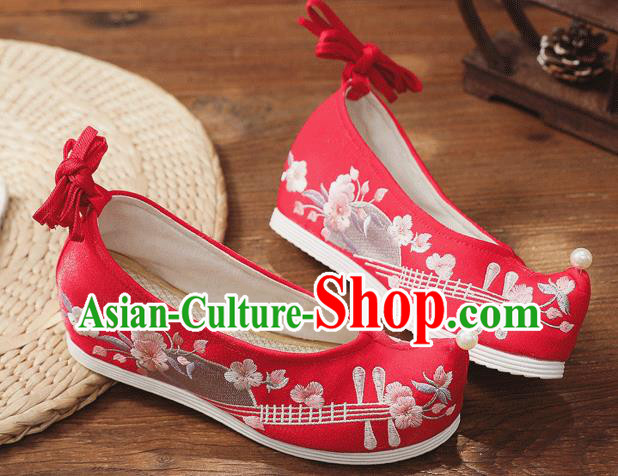 China Handmade Bride Red Bow Shoes Wedding Shoes Embroidered Lute Shoes China Handmade Bride Red Bow Shoes Wedding Shoes Embroidered Lute Shoes