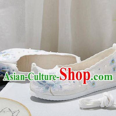 China Traditional Princess Hanfu Pearls Shoes Embroidered Lotus White Shoes National Bow Shoes
