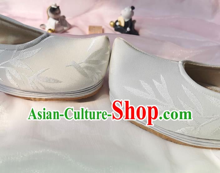 Chinese Ancient Swordsman Shoes Traditional Ming Dynasty Scholar Shoes White Cloth Bow Shoes Chinese Ancient Swordsman Shoes Traditional Ming Dynasty Scholar Shoes White Cloth Bow Shoes