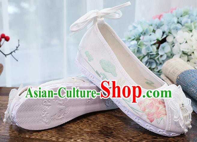 China Traditional Xiuhe Lace Flower Shoes Embroidered Lotus Shoes Handmade Folk Dance Shoes China Traditional Xiuhe Lace Flower Shoes Embroidered Lotus Shoes Handmade Folk Dance Shoes