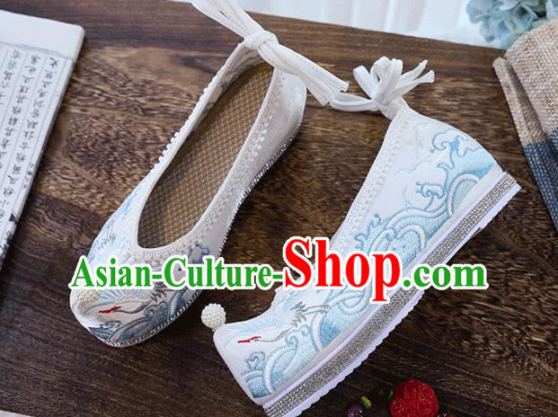 China Embroidered Crane Shoes Handmade Hanfu White Cloth Shoes Traditional Ming Dynasty Princess Shoes China Embroidered Crane Shoes Handmade Hanfu White Cloth Shoes Traditional Ming Dynasty Princess Shoes