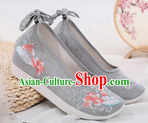China Traditional Embroidered Lotus Grey Shoes Handmade Cloth Platform Shoes China Traditional Embroidered Lotus Grey Shoes Handmade Cloth Platform Shoes