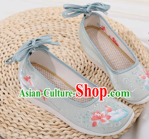 China Embroidered Light Green Cloth Shoes Traditional Shoes Folk Dance Platform Shoes China Embroidered Light Green Cloth Shoes Traditional Shoes Folk Dance Platform Shoes