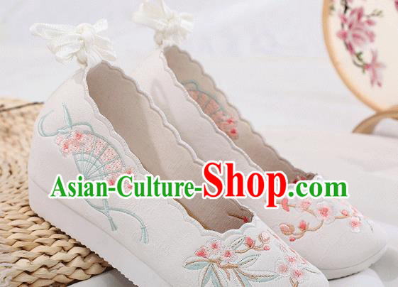 China Traditional Shoes Folk Dance Platform Shoes Embroidered Plum Fan White Cloth Shoes China Traditional Shoes Folk Dance Platform Shoes Embroidered Plum Fan White Cloth Shoes