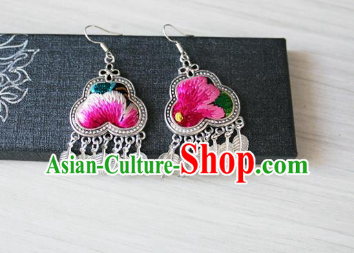 China Traditional Cheongsam Embroidered Ear Accessories National Guizhou Miao Silver Earrings China Traditional Cheongsam Embroidered Ear Accessories National Guizhou Miao Silver Earrings