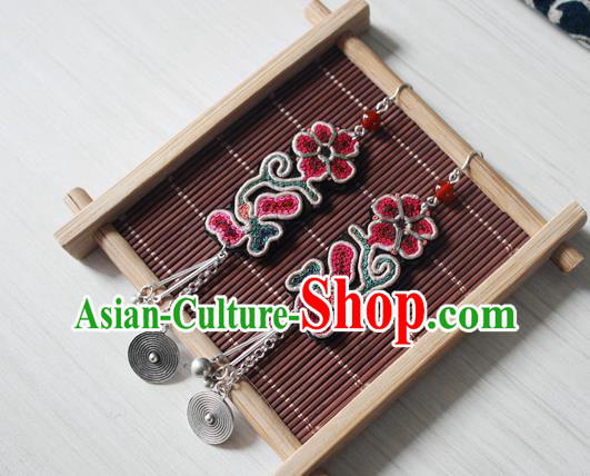 China Guizhou Ethnic Miao Silver Earrings Traditional Cheongsam Embroidered Ear Accessoriesa China Guizhou Ethnic Miao Silver Earrings Traditional Cheongsam Embroidered Ear Accessoriesa