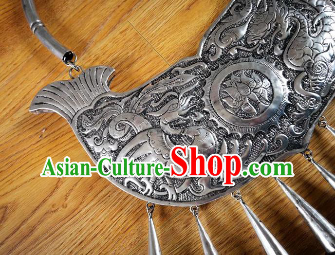 Chinese Miao Ethnic Wedding Jewelry Accessories Handmade Hmong Silver Carving Dragon Phoenix Necklet Chinese Miao Ethnic Wedding Jewelry Accessories Handmade Hmong Silver Carving Dragon Phoenix Necklet