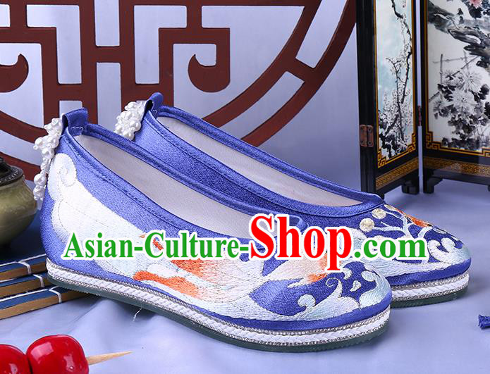 China Classical Dance Shoes National Embroidery Goldfish Shoes Traditional Handmade Blue Cloth Shoes China Classical Dance Shoes National Embroidery Goldfish Shoes Traditional Handmade Blue Cloth Shoes