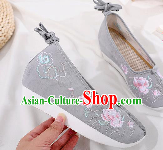 China Traditional Embroidered Hanfu Shoes Ancient Princess Shoes Handmade Grey Cloth Shoes China Traditional Embroidered Hanfu Shoes Ancient Princess Shoes Handmade Grey Cloth Shoes