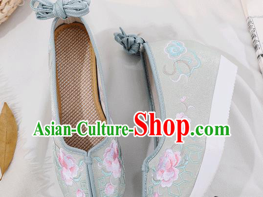 China Ancient Princess Shoes Handmade Light Green Cloth Shoes Traditional Embroidered Hanfu Shoes China Ancient Princess Shoes Handmade Light Green Cloth Shoes Traditional Embroidered Hanfu Shoes