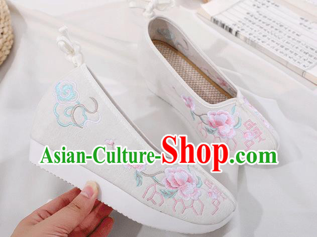China Traditional Embroidered Hanfu Shoes Ancient Princess Shoes Handmade Beige Cloth Shoes China Traditional Embroidered Hanfu Shoes Ancient Princess Shoes Handmade Beige Cloth Shoes