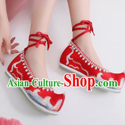 China Embroidered Red Cloth Shoes Ancient Wedding Shoes Traditional Hanfu Shoes Ming Dynasty Pearls Shoes