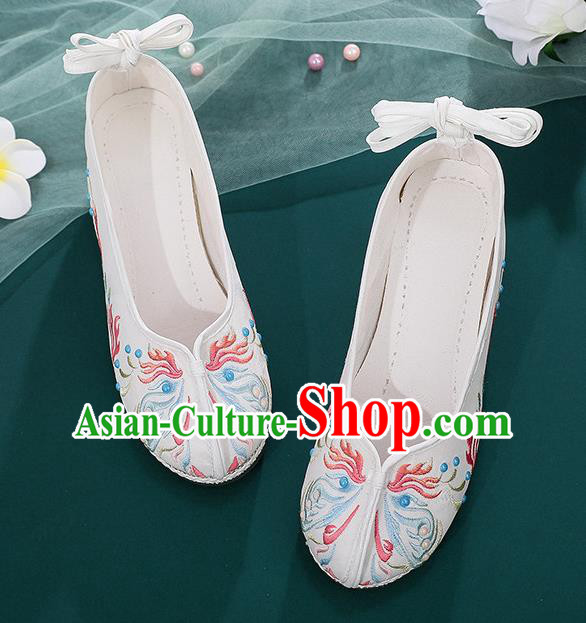 Chinese Traditional Ming Dynasty Young Lady Shoes White Cloth Embroidered Shoes Hanfu Shoes Chinese Traditional Ming Dynasty Young Lady Shoes White Cloth Embroidered Shoes Hanfu Shoes