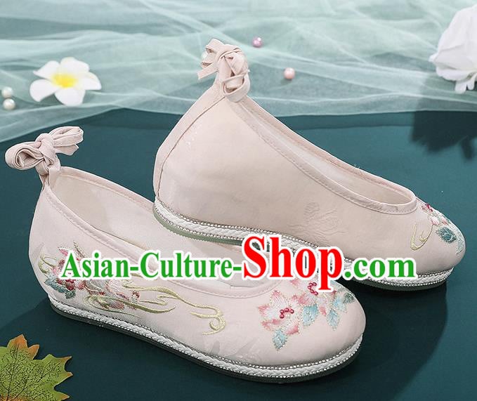 Chinese National Woman Beige Cloth Shoes Embroidery Flowers Shoes Traditional Hanfu Shoes Chinese National Woman Beige Cloth Shoes Embroidery Flowers Shoes Traditional Hanfu Shoes