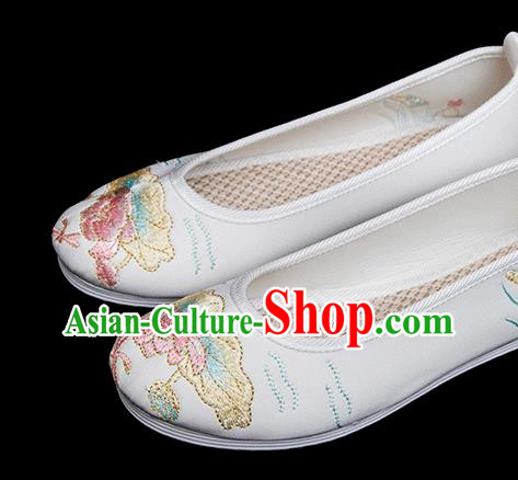 Chinese Handmade White Cloth Shoes Classical Dance Shoes Traditional Embroidered Lotus Shoes Chinese Handmade White Cloth Shoes Classical Dance Shoes Traditional Embroidered Lotus Shoes