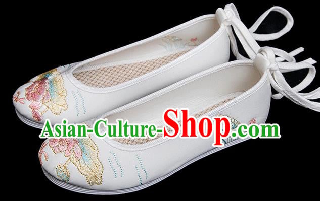 Chinese Handmade White Cloth Shoes Classical Dance Shoes Traditional Embroidered Lotus Shoes Chinese Handmade White Cloth Shoes Classical Dance Shoes Traditional Embroidered Lotus Shoes