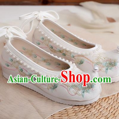 China Traditional Song Dynasty Princess Shoes Ancient Hanfu Shoes Embroidery Pearls Shoes