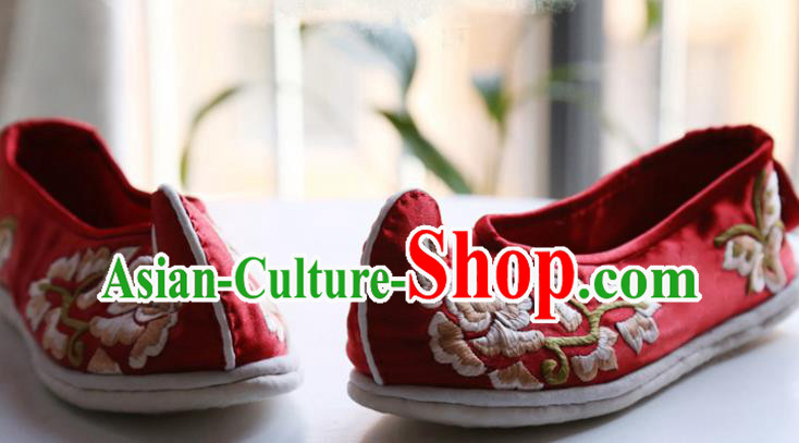 Chinese Traditional Wedding Shoes National Bride Shoes Embroidered Red Satin Shoes Chinese Traditional Wedding Shoes National Bride Shoes Embroidered Red Satin Shoes