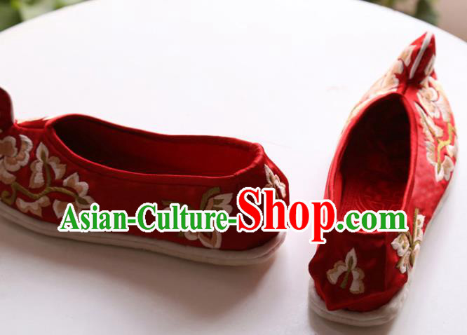 Chinese Traditional Wedding Shoes National Bride Shoes Embroidered Red Satin Shoes Chinese Traditional Wedding Shoes National Bride Shoes Embroidered Red Satin Shoes
