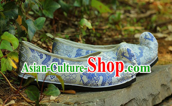 Chinese Traditional Ancient Empress Shoes Classical Dragons Pattern Shoes Handmade White Brocade Shoes Chinese Traditional Ancient Empress Shoes Classical Dragons Pattern Shoes Handmade White Brocade Shoes