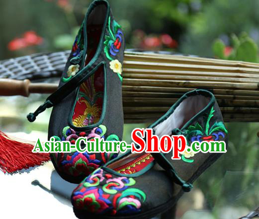 Chinese National Woman Shoes Handmade Embroidered Shoes Traditional Black Satin Shoes Chinese National Woman Shoes Handmade Embroidered Shoes Traditional Black Satin Shoes
