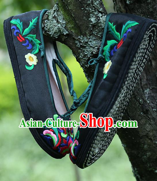 Chinese National Woman Shoes Handmade Embroidered Shoes Traditional Black Satin Shoes Chinese National Woman Shoes Handmade Embroidered Shoes Traditional Black Satin Shoes