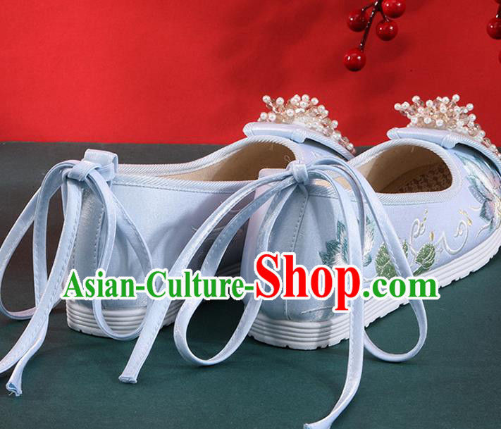 Chinese National Embroidered Lotus Shoes Traditional Beads Tassel Shoes Classical Dance Blue Cloth Shoes Chinese National Embroidered Lotus Shoes Traditional Beads Tassel Shoes Classical Dance Blue Cloth Shoes