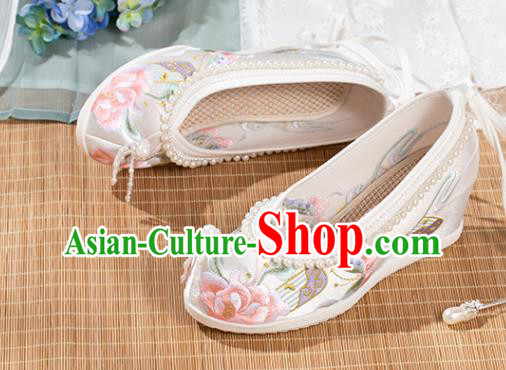 Chinese Traditional Pearls Tassel Shoes Classical Wedge Heel Shoes National White Embroidered Shoes Chinese Traditional Pearls Tassel Shoes Classical Wedge Heel Shoes National White Embroidered Shoes