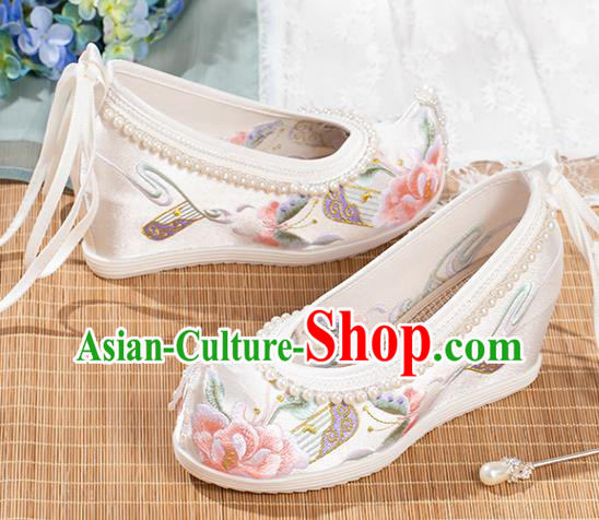 Chinese Traditional Pearls Tassel Shoes Classical Wedge Heel Shoes National White Embroidered Shoes Chinese Traditional Pearls Tassel Shoes Classical Wedge Heel Shoes National White Embroidered Shoes
