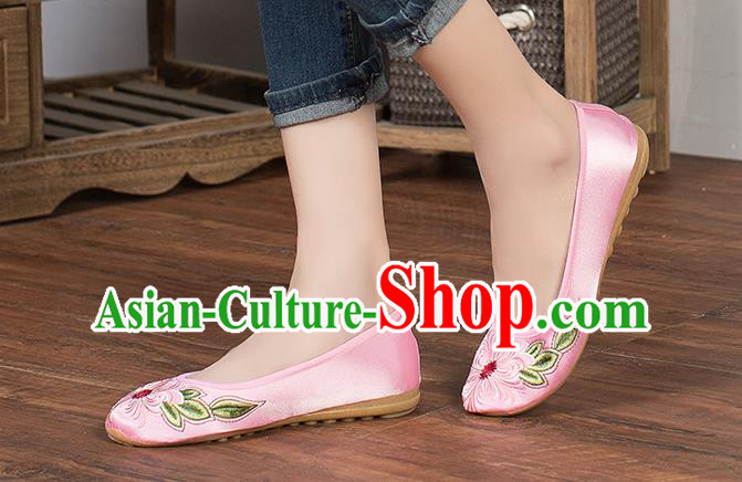 Chinese National Pink Satin Shoes Traditional Embroidered Shoes Classical Dance Shoes Chinese National Pink Satin Shoes Traditional Embroidered Shoes Classical Dance Shoes