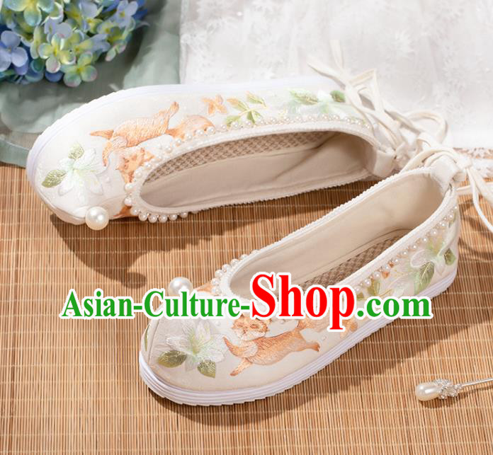China Traditional Ming Dynasty Embroidered Shoes Ancient Princess White Cloth Shoes Hanfu Pearls Shoes China Traditional Ming Dynasty Embroidered Shoes Ancient Princess White Cloth Shoes Hanfu Pearls Shoes