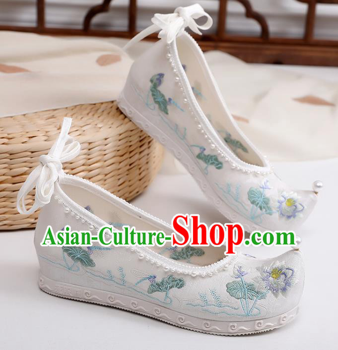 Chinese National Dance Shoes Classical Embroidery Lotus Shoes Traditional Woman Cloth Shoes Chinese National Dance Shoes Classical Embroidery Lotus Shoes Traditional Woman Cloth Shoes