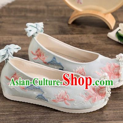 China Ancient Princess Shoes Traditional Hanfu Beads Toe Shoes Ming Dynasty Embroidered Shoes Blue Cloth Shoes