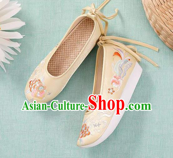 Chinese Embroidery Peony Shoes National Woman Footwear Traditional Beijing Yellow Cloth Shoes Chinese Embroidery Peony Shoes National Woman Footwear Traditional Beijing Yellow Cloth Shoes