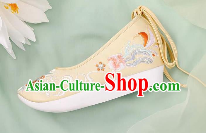 Chinese Embroidery Peony Shoes National Woman Footwear Traditional Beijing Yellow Cloth Shoes Chinese Embroidery Peony Shoes National Woman Footwear Traditional Beijing Yellow Cloth Shoes